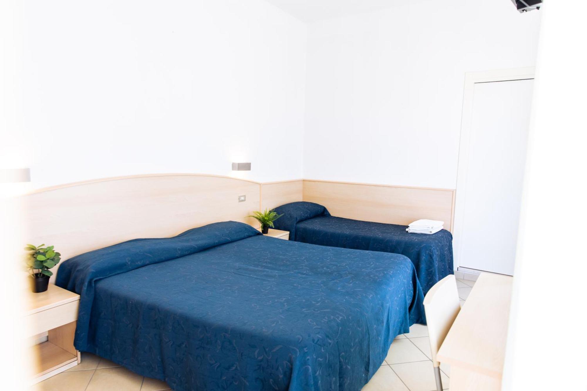 Hotel al Faro Cervia Esterno foto
