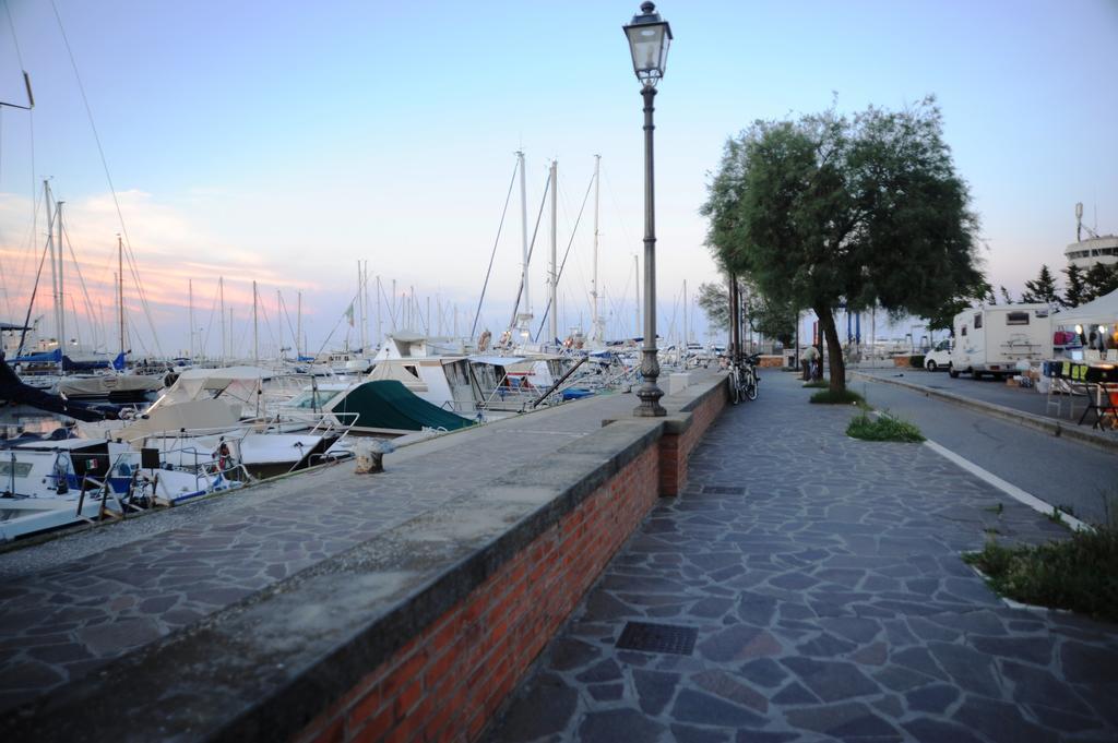 Hotel al Faro Cervia Esterno foto