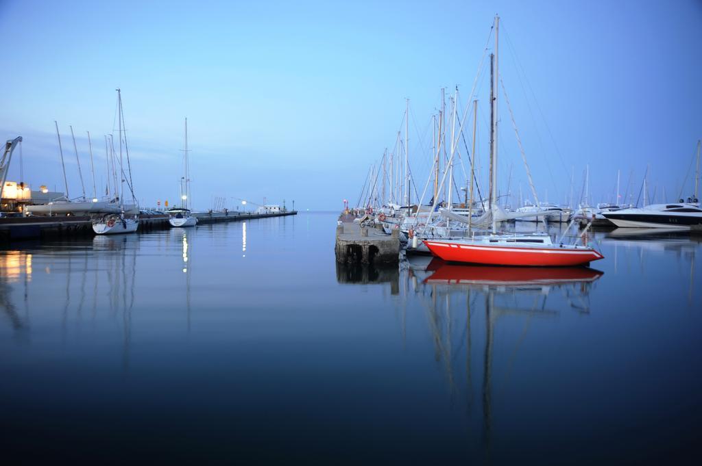 Hotel al Faro Cervia Esterno foto